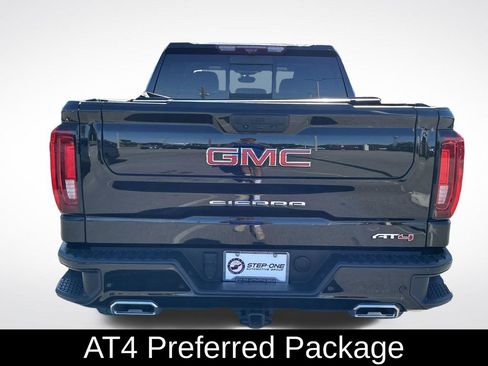 Used 2024 GMC Sierra 1500 AT4 w/ Technology Package AWD/4WD image 6