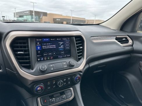 Used 2023 GMC Acadia Denali w/ Denali Ultimate Package image 13