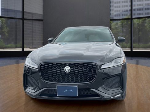 New 2026 Jaguar F-PACE R-Dynamic S image 3