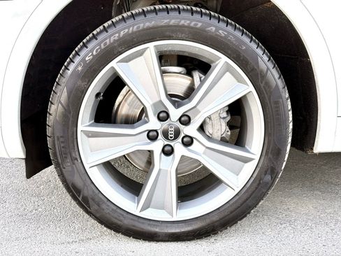 Used 2020 Audi Q5 2.0T Premium Plus w/ Premium Plus Package image 16