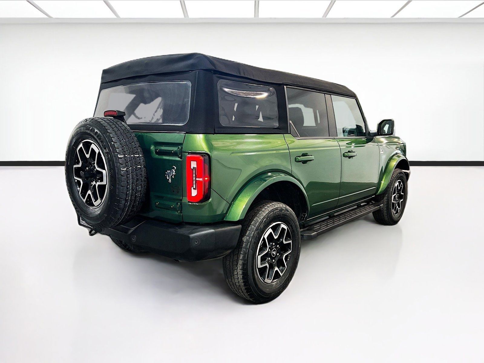 Used 2024 Ford Bronco Outer Banks AWD/4WD image 4