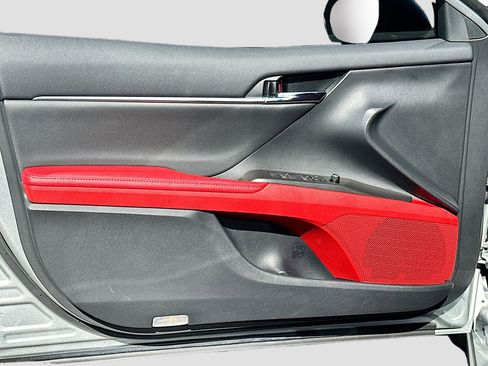 Used 2024 Toyota Camry XSE w/ Navigation Package image 22