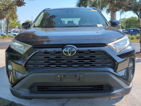 Used 2019 Toyota RAV4 XLE w/ Convenience Package image 3