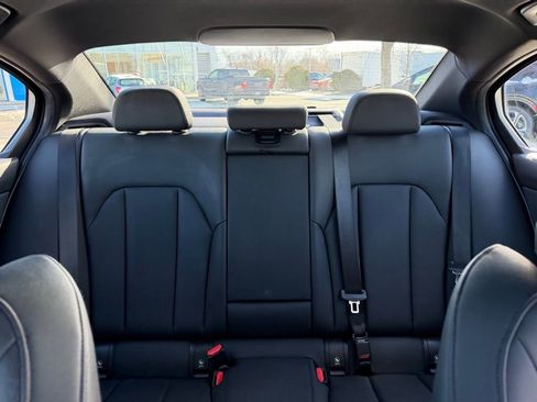 Used 2019 BMW 330i xDrive Sedan w/ Convenience Package image 16