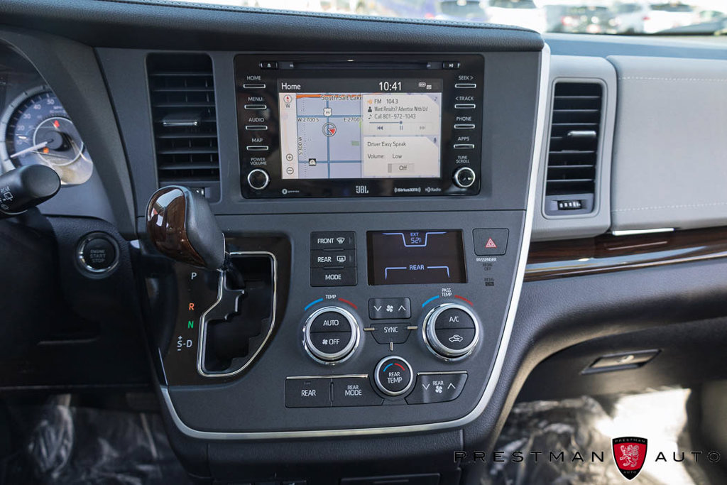 Used 2020 Toyota Sienna Limited FWD image 31