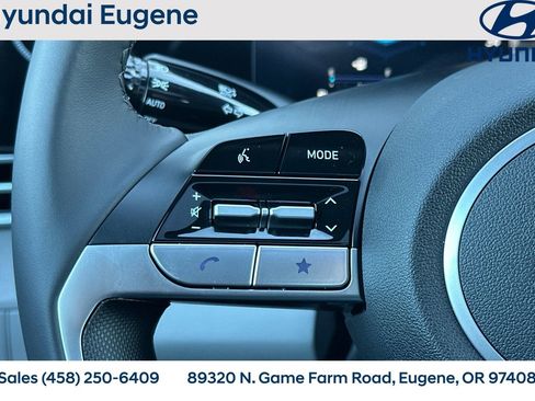 Used 2025 Hyundai Elantra Limited w/ Cargo Package image 29