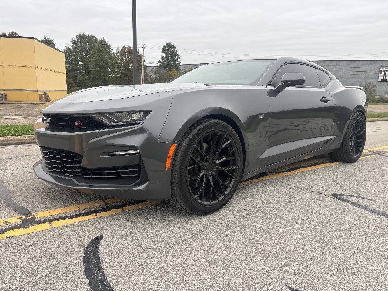 Used 2017 Chevrolet Camaro SS RWD image 1