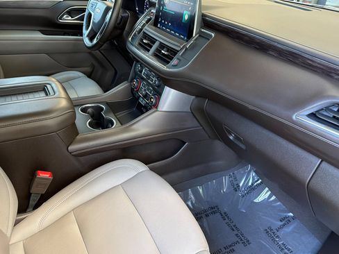 Used 2024 Chevrolet Tahoe LT AWD/4WD image 17