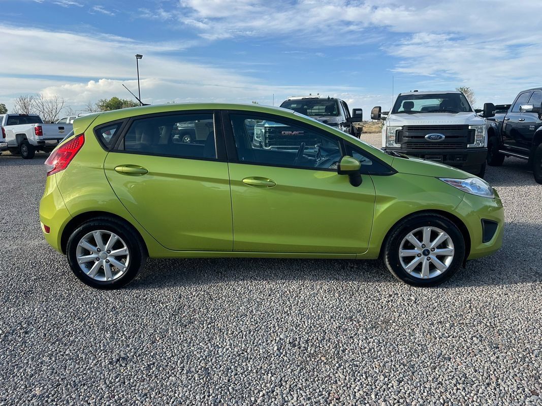 Used 2011 Ford Fiesta SE w/ 203A Rapid Spec Order Code FWD image 12