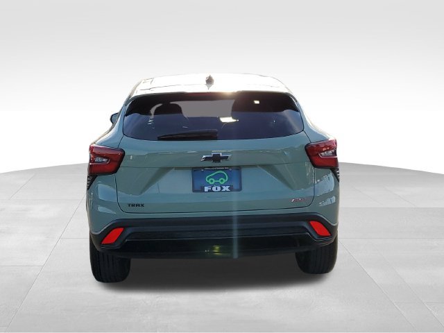 Certified 2024 Chevrolet Trax RS w/ Driver Confidence Package FWD image 4