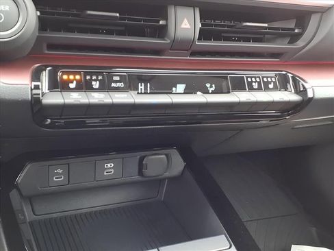 New 2026 Toyota Prius XSE Premium image 16