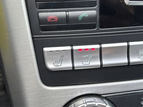 Used 2013 Mercedes-Benz SLK 250 image 58