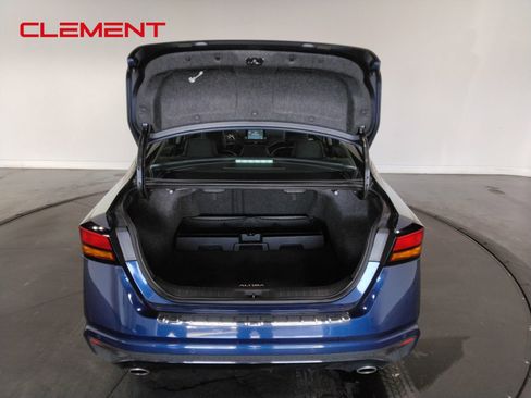 Used 2023 Nissan Altima 2.5 SR image 9
