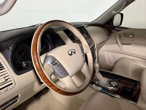 Used 2016 INFINITI QX80 2WD w/ Deluxe Technology Package image 18