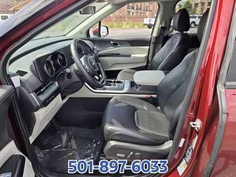 Used 2024 Kia Carnival LX FWD image 10