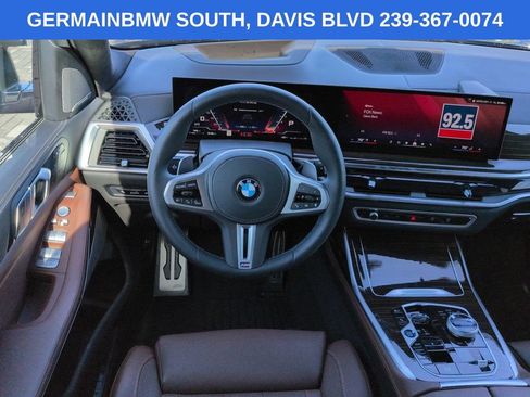 Used 2025 BMW X7 M60i AWD/4WD image 18