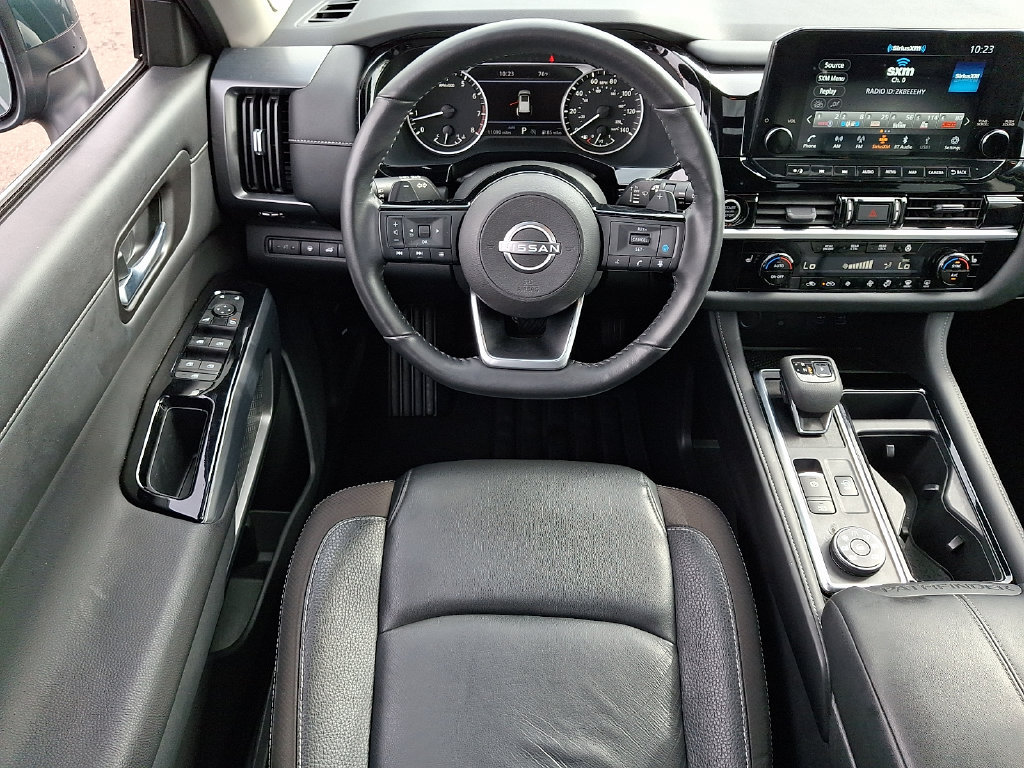 Certified 2024 Nissan Pathfinder SL w/ SL Premium Package AWD/4WD image 12