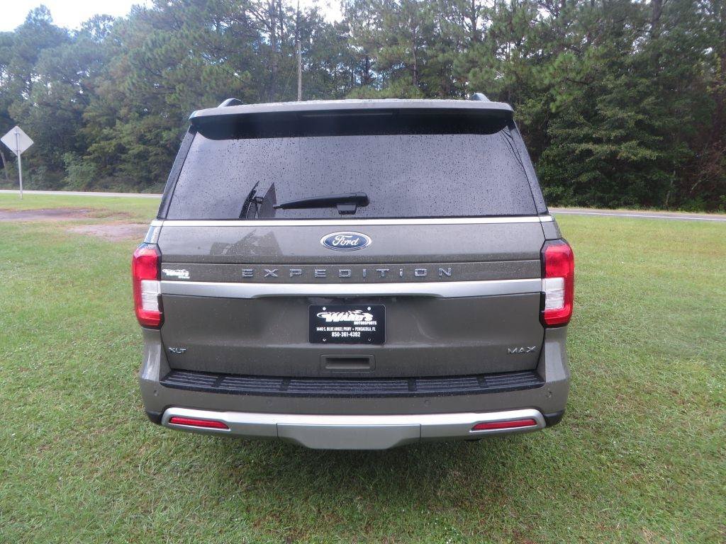 Used 2024 Ford Expedition Max XLT RWD image 7