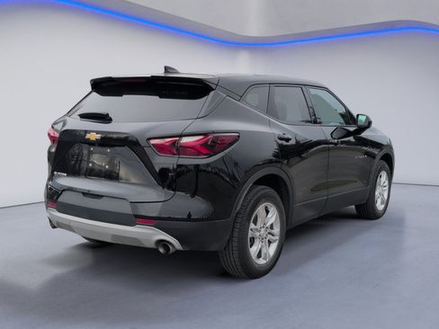 Used 2021 Chevrolet Blazer LT w/ LPO, Exterior Decal Package image 3