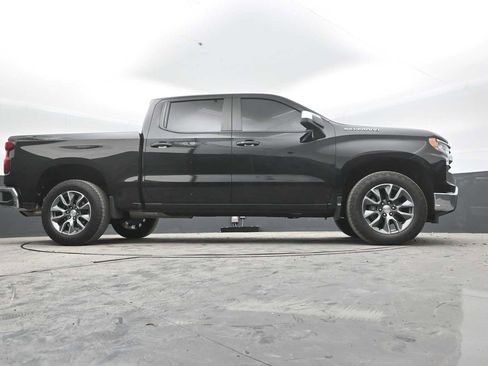 Used 2024 Chevrolet Silverado 1500 LT AWD/4WD image 46