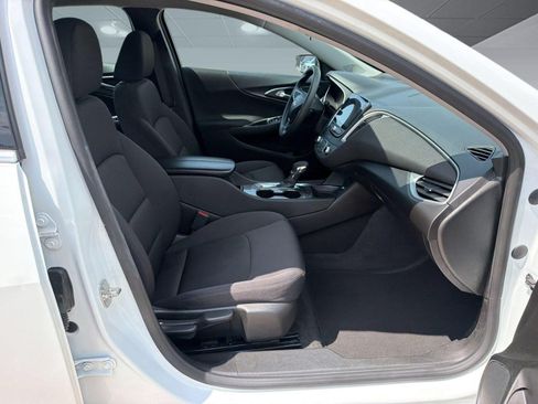 Used 2024 Chevrolet Malibu LT FWD image 24