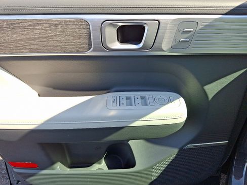 Used 2024 Hyundai Santa Fe Calligraphy AWD/4WD image 12