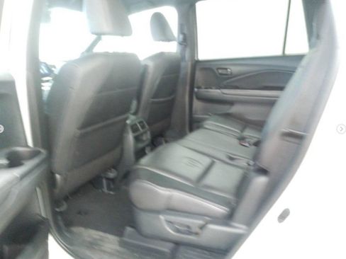 Used 2023 Honda Passport EX-L image 6