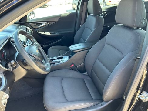 Used 2024 Chevrolet Malibu LT image 9