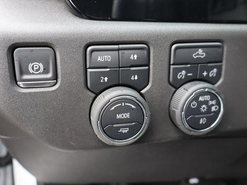 Certified 2025 Chevrolet Silverado 1500 LT Trail Boss w/ Convenience Package II image 21