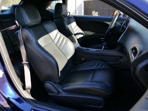 Used 2017 Dodge Challenger SRT Hellcat image 30