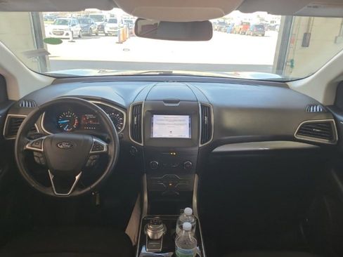 Used 2019 Ford Edge SEL image 11