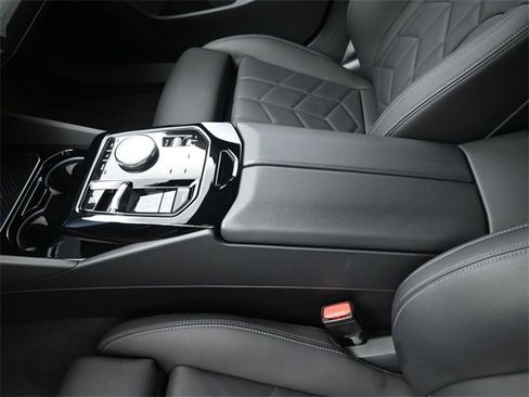 New 2024 BMW 530i w/ M Sport Package image 31