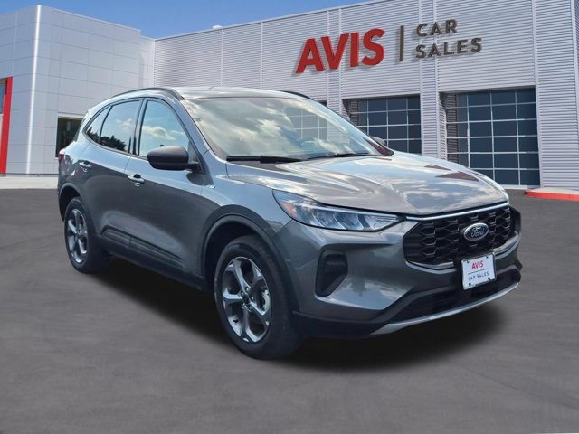 Used 2025 Ford Escape ST-Line AWD/4WD image 3