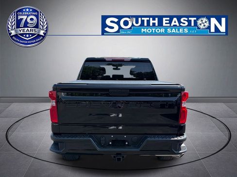 Used 2021 Chevrolet Silverado 1500 Custom Trail Boss AWD/4WD image 4