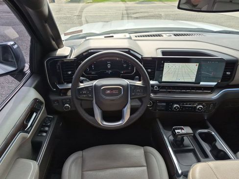 Certified 2024 GMC Sierra 1500 SLT w/ SLT Premium Plus Package AWD/4WD image 20
