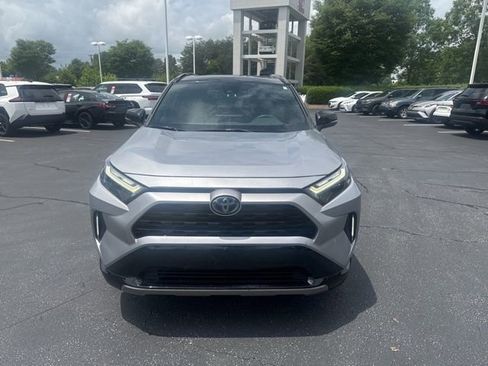 Used 2022 Toyota RAV4 XSE AWD/4WD image 4