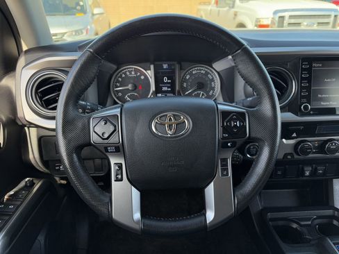 Used 2023 Toyota Tacoma TRD Sport image 14