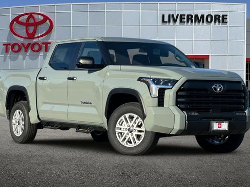 New 2026 Toyota Tundra SR5 image 2