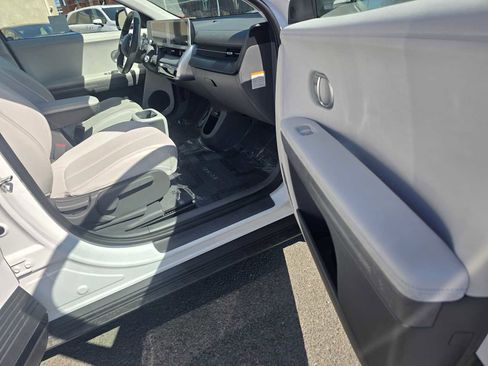 Used 2022 Hyundai Ioniq 5 SEL image 10