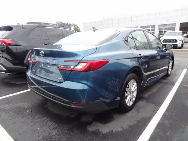 Used 2025 Toyota Camry LE FWD image 4