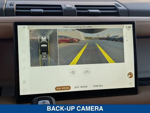 Used 2025 Land Rover Defender 110 X-Dynamic SE image 29