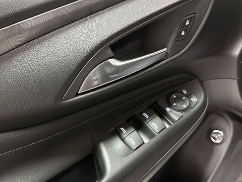 New 2026 Buick Envista Sport Touring FWD image 21