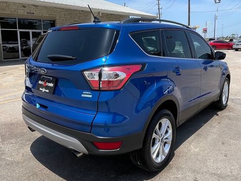 Used 2018 Ford Escape SEL FWD image 3