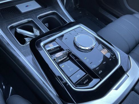 Certified 2023 BMW 740i image 20