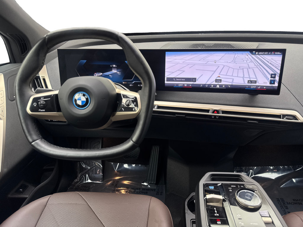 Used 2024 BMW iX xDrive50 w/ Convenience Package AWD/4WD image 54