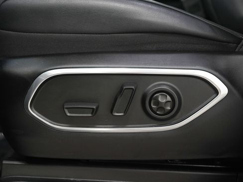 Used 2024 Jeep Wagoneer Series II w/ Convenience Group I AWD/4WD image 30