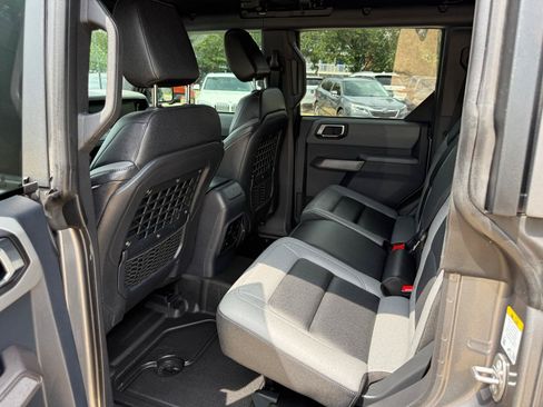 Used 2023 Ford Bronco Black Diamond AWD/4WD image 21