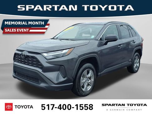 Used 2025 Toyota RAV4 LE AWD/4WD image 1
