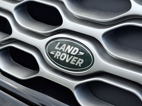 New 2026 Land Rover Discovery Limited Edition AWD/4WD image 21
