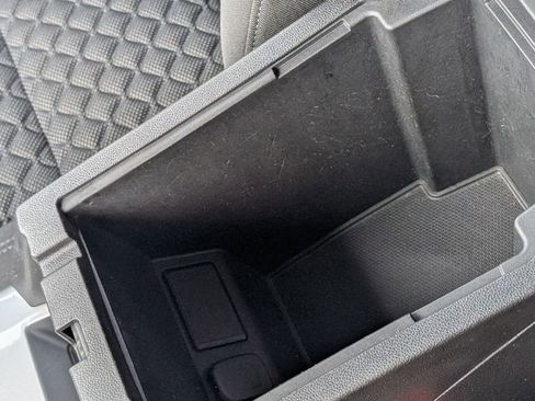 Used 2019 Chevrolet Blazer LT image 34